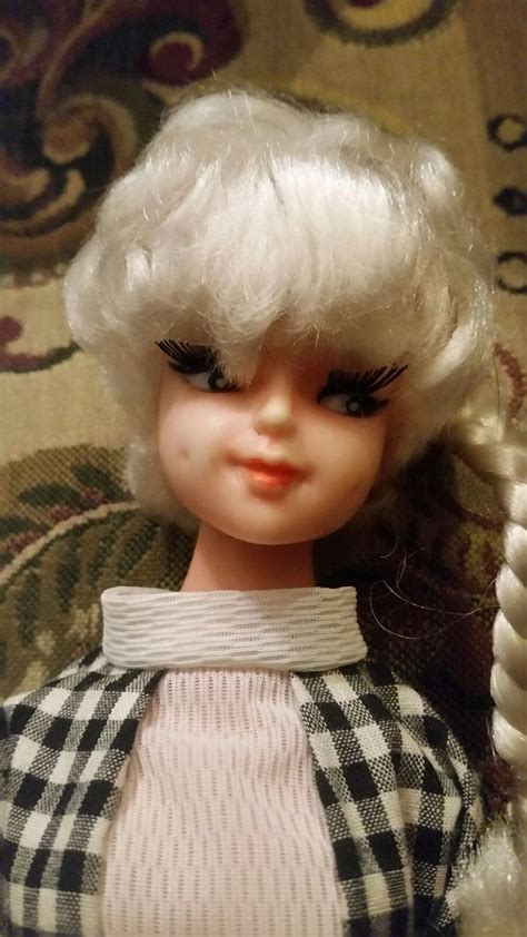 vivian dolls